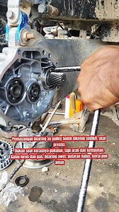 Ini dia Cara Pasang Bearing As Pulley yang Benar, Ketok Pelan & Tepat. #mekanik #motormatic #tipsmotor #rajamotor #nhl | Ary Rjm