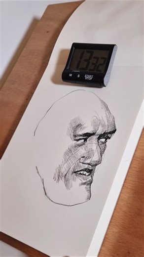 How to Create a Distorted Portrait in Just 25 Minutes ⏱️✏️ #shorts #sketch