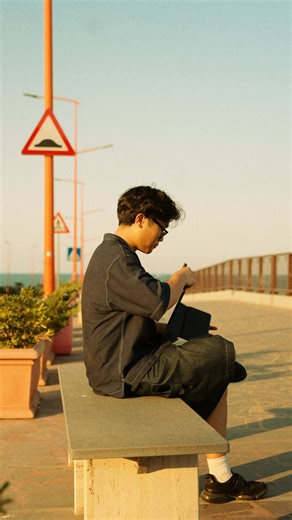 Flip Folio for iPad Pro & iPad Air. The magnetic case with a stowable keyboard that helps you flip into all your favourite things | Logitech