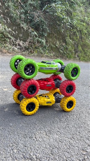 3 RC Cars One Crazy Stunt 😍