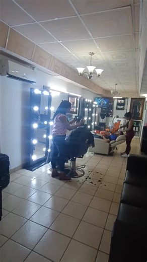 Dia de Combos Relax 🥳✨💈 Agenda 📲📩 y Vive La Experiencia 💯 | Relax Barber Shop