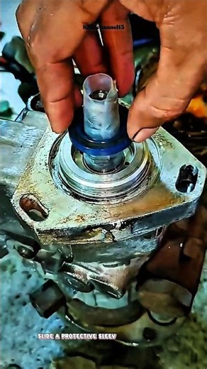 How to Replace a Fuel Pump Oil Seal#shorts #satisfying #mechanic #technique #repair #tricks