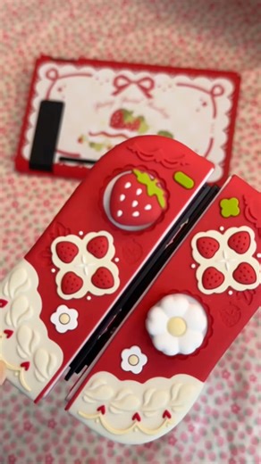 Nintendo Switch Customization 🍓 | Joy-Con Cover Swap