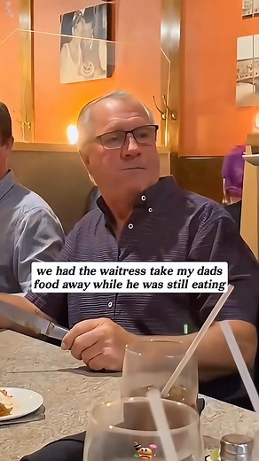 Tell the waiter to clear the table early prank 😂😢#fyp #foryou #funnyvideos #haha #happy #prank #food #scary #funnyprank #viral | Emma Foss DIY