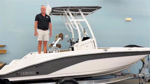 🌊 2025 YAMAHA 195 FSH: KENTUCKY LAKES COASTAL VACATIONS! This versatile center console jet boat handles both freshwater and saltwater perfectly! Why it works everywhere: • Jet drive (no prop) for shallow water • Aluminum saltwater trailer • Easy garden hose engine flush • Perfect for fishing, tubing, or surfing Ideal for snowbirds or anyone who vacations coastal! One boat, endless possibilities. #StokleysMarine #Yamaha195FSH #JetBoat #DualPurpose #SaltwaterReady | Stokley's Marine