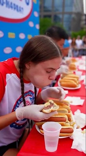 Epic Eating Contest FAIL! 😱 Last 5 Seconds Unbelievable Chomp Moment #foodchallenge #fail #epic