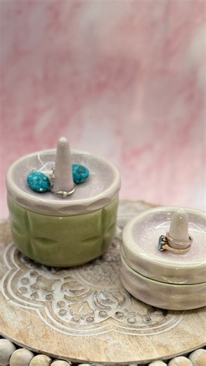 Erna Handmade Ceramics on Instagram: "Closed forms are a little leap of faith. You’re working blind, trusting the clay, and hoping your future self will be happy when it’s time to open it up. This one will become a jewelry box with a built-in ring cone — all thrown in one piece, no attachments. Tomorrow I’ll open the lid and trim it… which is equal parts satisfying and terrifying 😅 Stay tuned"