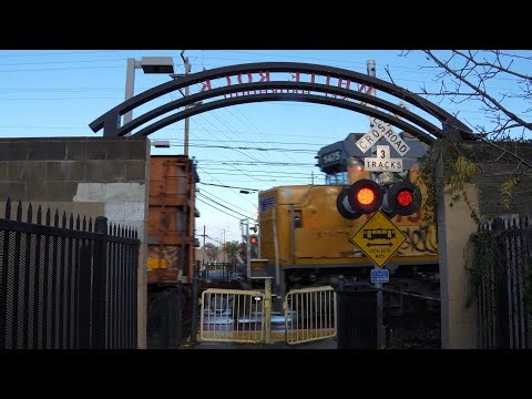 Coloma Rd. Pedestrian Crossing | UP 1386 Florin Flyer Local, SacRT Light Rail | Rancho Cordova CA