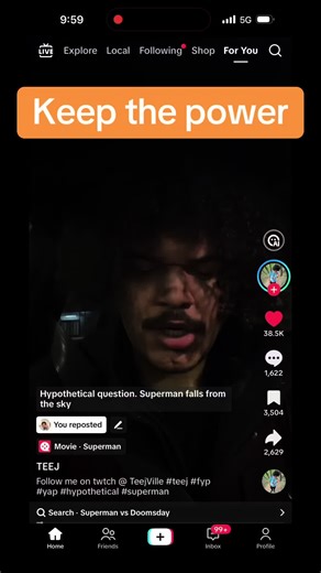 Superman, I’mma just let you die. I’m not fighting that demonic Hulk @teejtown keep the powers ##Superman##Comics##Doomsday##screaming##blerd