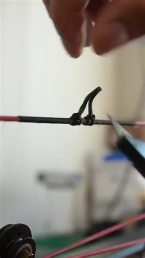 TAC Field Staffer, Daminh Tran, is leaving nothing to chance. Check out this cool video as he re-ties his peep, center serving, soft nocks and d-loop, assuring his #TACDrivers steer true from the moment of release.