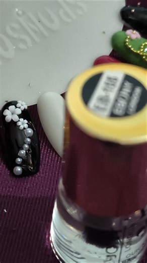 trending nails 💅 #trending #shorts #viral #short #song #youtubeshorts #nailart #tutorial #easy #nail