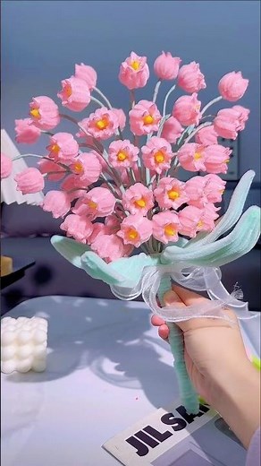 Dollar tree diy lily flowers tutorial #lily #flowers #craft #diyproject #diycrafts #handmade #diy