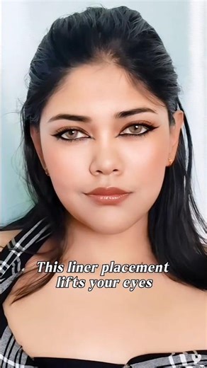 Eyeliner look #makeup #ytshorts #youtubeshorts