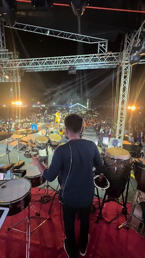 Sudu Andumin Live Performance by Sarith Surith and The News in Minuwangoda