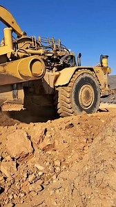 1.7K views · 29 reactions | CAT 657 scrapers push pulling #heavyiron #dieselpower #realpower #heavymachinesinaction #local12 #heavyequipment #constructionlife #bluecollar #caterpillar #657 #scrappers #movingdirt #diggers #fyp #eartmoving #lb3enterprises #CAT #massgrading #bigmachines #earthworks #earthmoving #worklife #machinesatwork #california #diesel #cat657 | Havy Duty Machines15 | Facebook