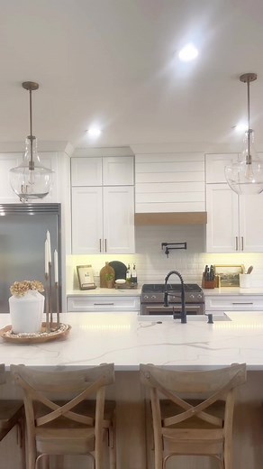 When picking out our counter stools we knew we also wanted backless stools so we could tuck them in on each end of our island. We found these from World Market and we have been really happy with the quality especially for the price. You can shop this post by following me on liketoknowit or comment below and I will send you the direct link to shop!🤗https://liketk.it/45coC#barstools #counterstools #worldmarket #yesworldmarket #kitchen #whitekitchen #kitchenbarstools #kitchentable #kitchenisland #