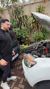 Car wouldn’t start? Imagine it didn’t even have a battery. We took the Lumeo Pro Smart Pump Xtreme and connected it straight to the cables — no battery in the car at all — and it fired up instantly. That’s the kind of power you want in your boot. Because when you’re stuck in the middle of nowhere, you need more than a pump — you need real backup. 💥 2000A peak jump-start power 🔋 12000mAh battery inside 💨 Inflates tires in 4 minutes 🎒 Comes in a rugged carry case Don’t just inflate tires — jum