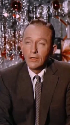 1957's 'Happy Holidays with Bing and Frank' saw two of the world's brightest stars join musical forces, creating a true Christmas spectacle. Enjoy... #crosbyschristmascountdown | Bing Crosby