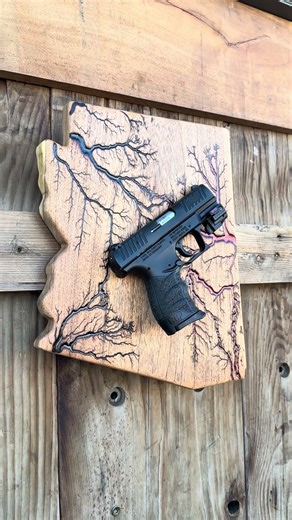 Arizona state magnetic firearm holder wall art. #woodworking