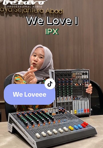 Love Sign and Heart Signal: Trendy Hand Gestures Explained