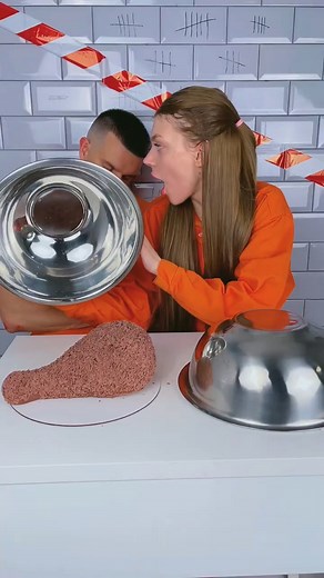 3M views · 75K reactions | Comida real vs Comida de chocolate  #shorts #shorts #usareels #asmr #reelsfb #eating #reelsviral #viralreels #viralvideo #chocolatelovers #chocolatecake #virals #fbreelsvideo #usa #fbreels #chocolate #reelsvideo #trendingreels #trend #trendingvideo | MARI ZD | Facebook