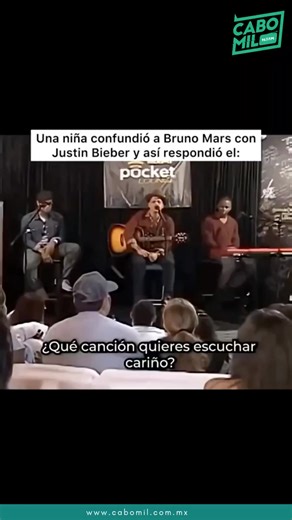 ​¿Bruno Mars o Justin Bieber? 🤔🎤 ​En 2011, durante una sesión íntima en la radio Mix 96.1, una pequeña fan confundió a Bruno Mars con la estrella del pop Justin Bieber. Lejos de incomodarse, Bruno demostró por qué es uno de los artistas más queridos: ¡siguió el juego y sorprendió a todos cantando un fragmento de