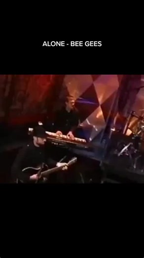 BEE GEES-ALONE #los80 #parati #musicadelrecuerdo #musica