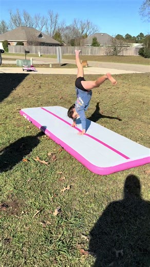 VEVOR Inflatable Gymnastics Mat for Kids