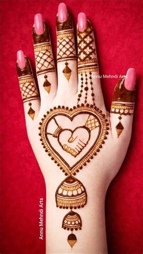Annu Mehndi Art's on Instagram: "Most Beautiful Easy Couple Mehndi / Love Mehndi / Hand Pose Mehndi / Dil wali Mehndi Design Idea ✨ Most beautiful & easy couple love mehndi ❤️ Simple hand pose mehndi jo Diwali ke liye perfect hai ✨ Agar aapko love, couple & classy mehndi pasand hai to reel ko ❤️ zaroor kare Follow 👉 @annumehndiarts Save & Share with your special one 🥰 #couplemehndi #lovemehndi #dilwalimehndi #mehndidesign #easymehndi simplemehndi handposemehndi couplelove mehndilove diwalispec