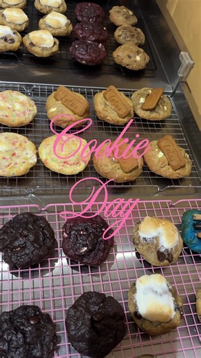 It’s another cookie day, come bake with me! 🍪🩷 We are accepting cookie orders every day just drop a message ☺️ ig: @michibakes.ph #MichiBakesbyTricia #Cookies