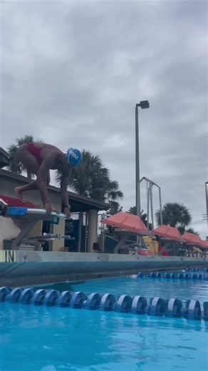 Never. Get. Bored. Only with the #1 swim workout app, MySwimPro 💯 Go to the link in our bio and find out what makes our variety of Training Plans, Workouts, and personalization top-tier for swimmers of all skill levels worldwide!