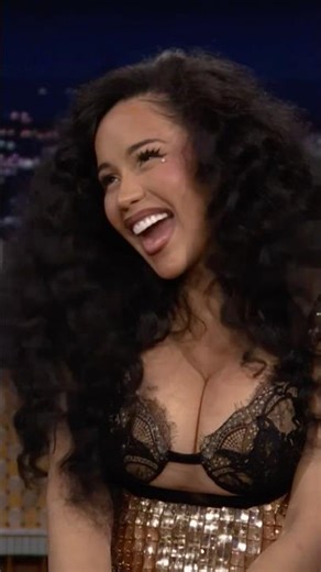 #CardiB flies over the crowd “for the plot” during her Little Miss Drama Tour 😅 #FallonTonight