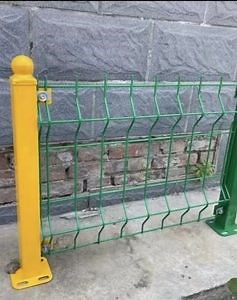 [Hot Item] Reliable Supplier Heavy Duty 3D Curved Wire Mesh Fence with Easy Maintenance