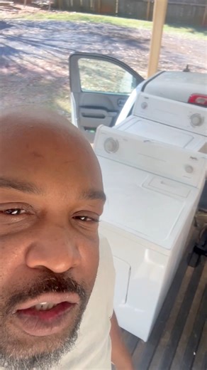 Inglis by Whirlpool washer and dryer set for only 300$ bucks plus comes with free delivery.. call now at 980-689-9713 | Paschal Moore