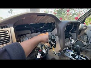 Quick. Lx 470 Toyota Land Cruiser 100 series dashboard removal.