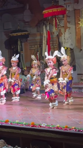 BALI on Instagram: "Cuteness level 12/10. Kids take part in dance performances in beautiful Balinese traditional wear, moving in ways that are both seriously cute and impressively trained. Some might rather spend hours on screens, but there are also these kids who show up for their dance group. They have fun, perhaps not realizing how powerful it is to witness children inherit a tradition that holds so much beauty and perseverance. #explorebali by @keikomandera"
