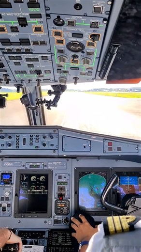 Take Off A350 Cockpit Landing boeing#aviation#justplanes#pilot#pilotlife#flying#aircraft#filming#production | US Navy Nation