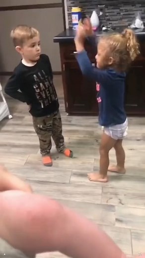 620K views · 5.7K reactions | Funny baby videos藍藍藍 #funny #funnyvideos #baby #cute #kids #funnyvideo #cute #baby #funnybaby | Funnyobama | Facebook