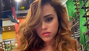 Yanet García luce muy navideña y derrite la red