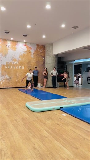 Acro class con Lore #beasmartdancer #infinitydanceacademy