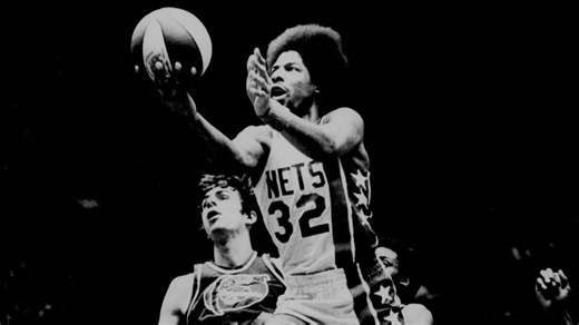 When Julius Erving flew from foul line in first Slam Dunk Contest