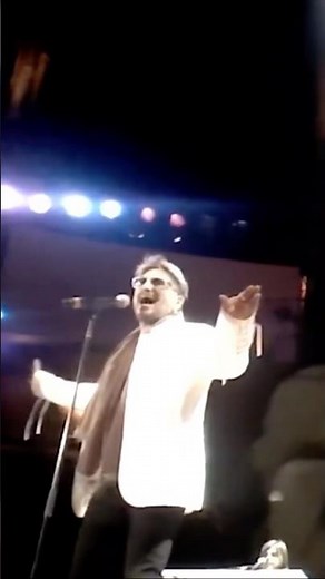 Three Dog Night Groove – Chuck Negron Live at Wolf Den