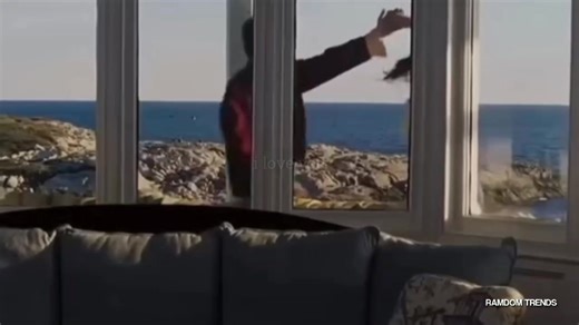 Pretty boy - M2M | Random Trends