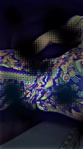 #ဟာသလေးများရီရတယ်