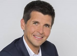 France 2 : Thomas Sotto se met en retrait d'"Elysée 2022" à cause de sa compagne