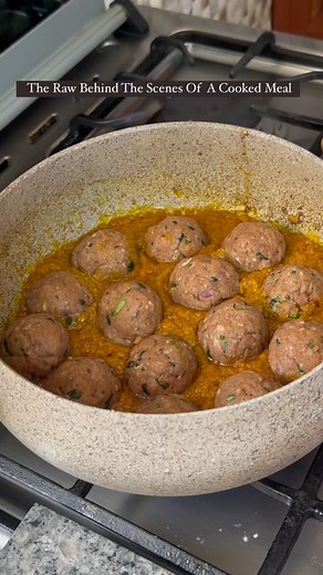 Sahir Iftikhar | FASHION | HOME | FOOD | DUBAI on Instagram: "I post LINK IN MY STORIES.everyday. You have to be a follower to get a link in dm. Makesure u follow me . ✅READ CAPTION 🔗 Cookware link: https://ty.gl/wbuzor7td3 Discount code: SAHIR For all GCC ONLY ✅LINK IS SAVED IN MY BIO and story higlights “link” . KOFTA MIX: Minced beef: 1/2 kg . @oakfoods One large onion 3-4 green chillies Coriander leaves 1/2 tsp Garam masala 2tbsp roasted basen (gram flour) 1tsp red chilli powder Salt. . The