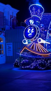 Here comes Whimsy the star of Disney’s Starlight Parade at Magic Kingdom at Walt Disney World | Unofficial Disney Character Hunting Guide