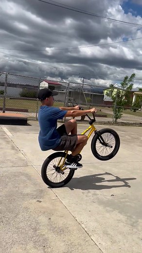 check out these amazing BMX tricks by Alvaro Esquivel #bmx