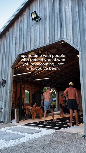 People who lift you higher > 🪽 | spend time with people of who your becoming