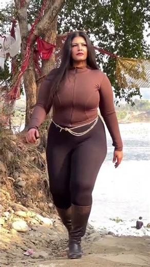 Post-Workout Magic: Radiant Milky Face Glow & Intense Curvy Glutes Pump #GymGlow #BodyGoals #Fitness